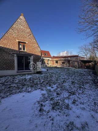  Maison à vendre 15 + pièces 210 m²