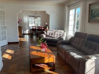  Maison  vendre 8 pices 198 m