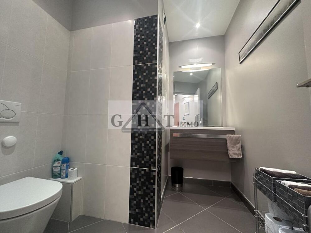   Local professionnel 85 m2 à louer Creteil