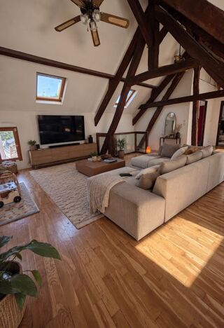  Appartement à louer 4 pièces 120 m²