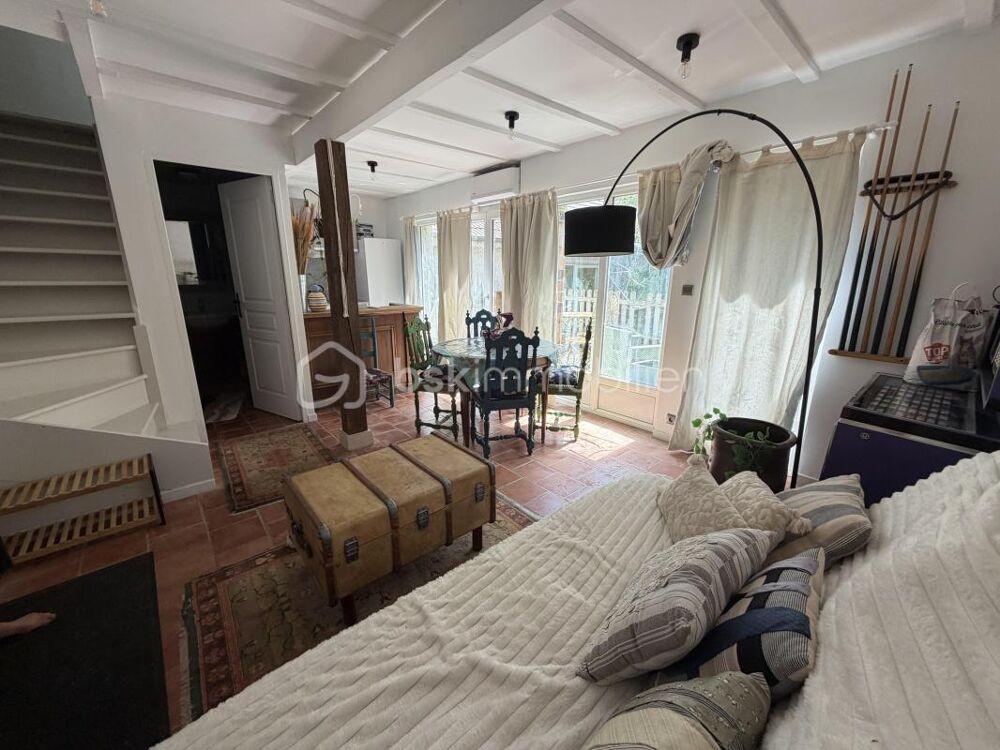 à vendre  Propriété/château Magny-les-Hameaux (78114)