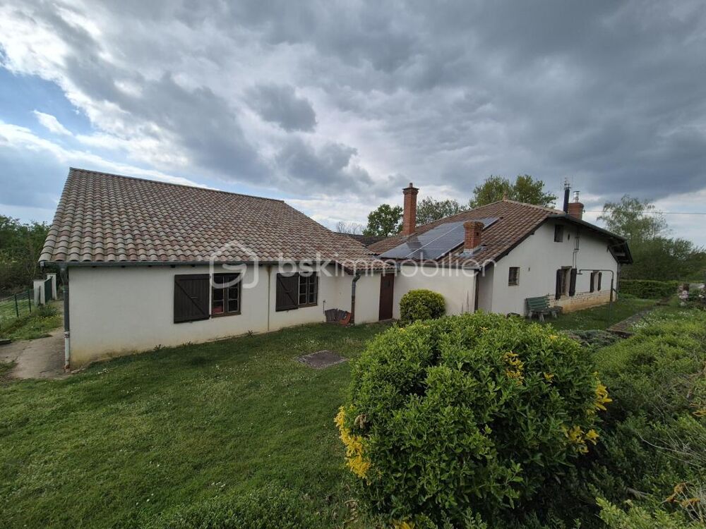 Ancienne ferme avec terrain
