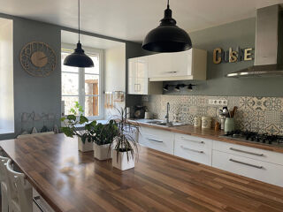  Maison � vendre 14 pi�ces 335 m�