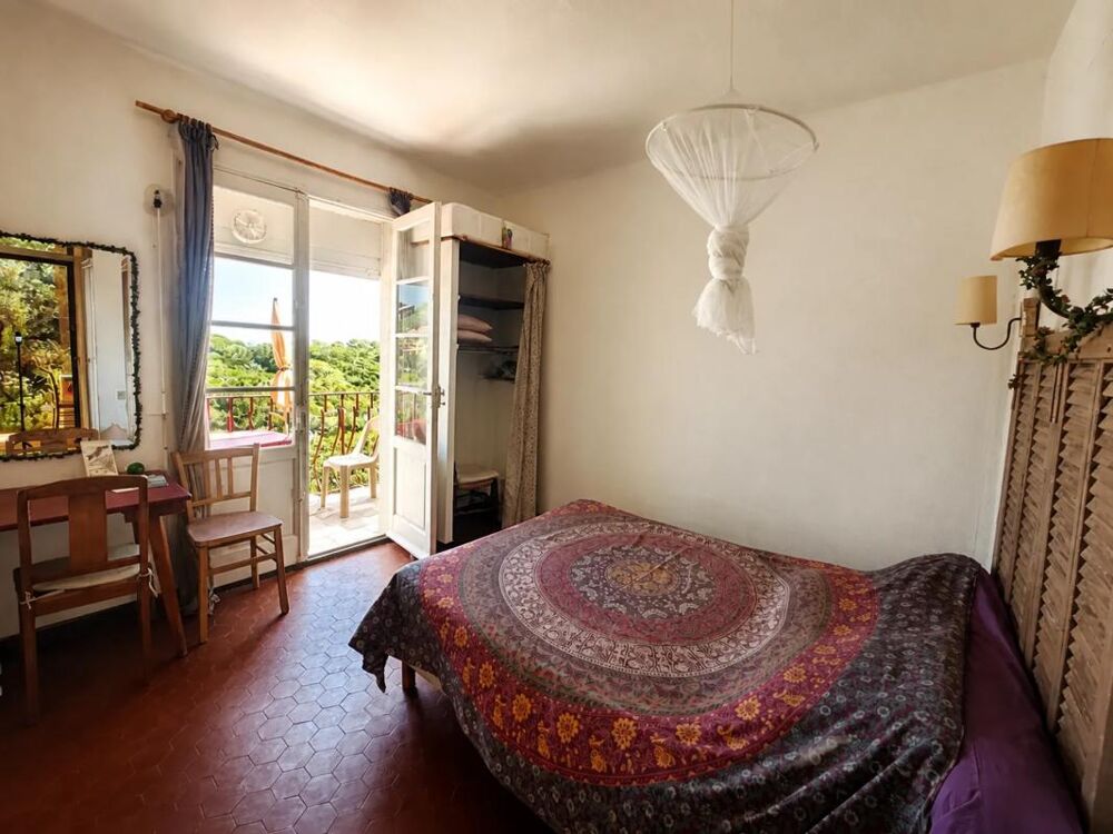 Vente Maison Immeuble de 8 chambres indépendante sur l'île du Levant Hyeres