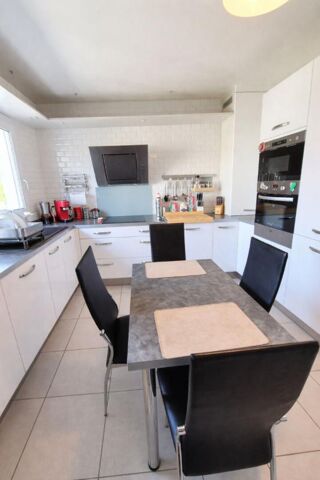  Appartement � vendre 3 pi�ces 77 m�