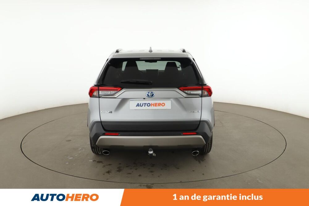 RAV 4 2.5 Hybride 2WD Dynamic 218 ch 2022 occasion 92130 Issy-les-Moulineaux