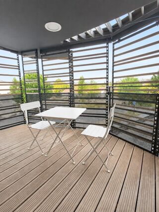  Appartement à louer 3 pièces 64 m²