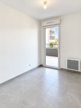  Appartement à louer 3 pièces 57 m²