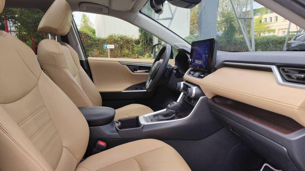 RAV 4 2.5 VVT-i 218 Hybrid E-CVT Lounge - Entretien constructeur T 2023 occasion 92000 Nanterre
