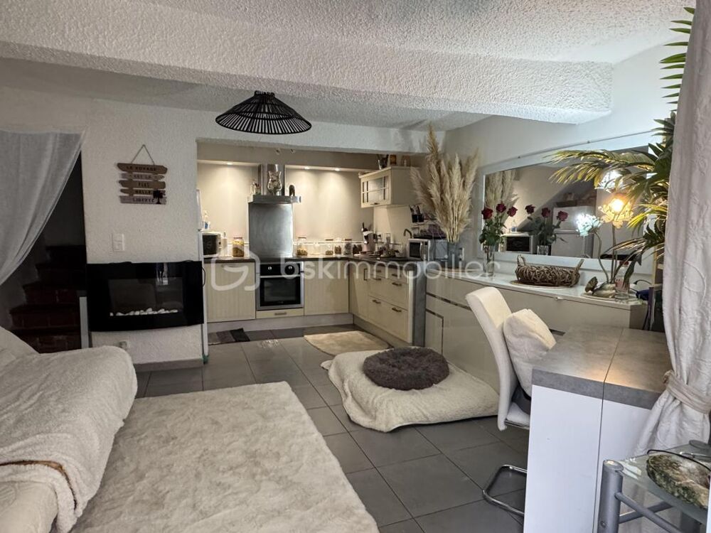 Vente Maison MAISON DE VILLAGE 2 PIÈCES – ENVIRON 45 M² – 3 NIVEAUX – PROXIMITÉ CENTRE-VILLE – FAÇADE RÉNOVÉE Lezignan corbieres