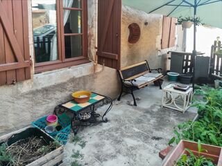  Immeuble à vendre 8 pièces 144 m²