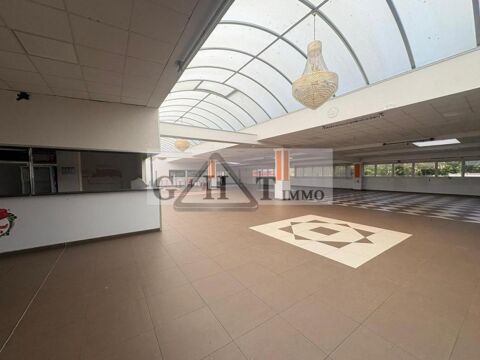 B&Acirc;TIMENT COMMERCIAL AVEC RESTAURANT + SALLE – SAVIGNY-LE-TEMPLE 1800000 77176 Savigny le temple