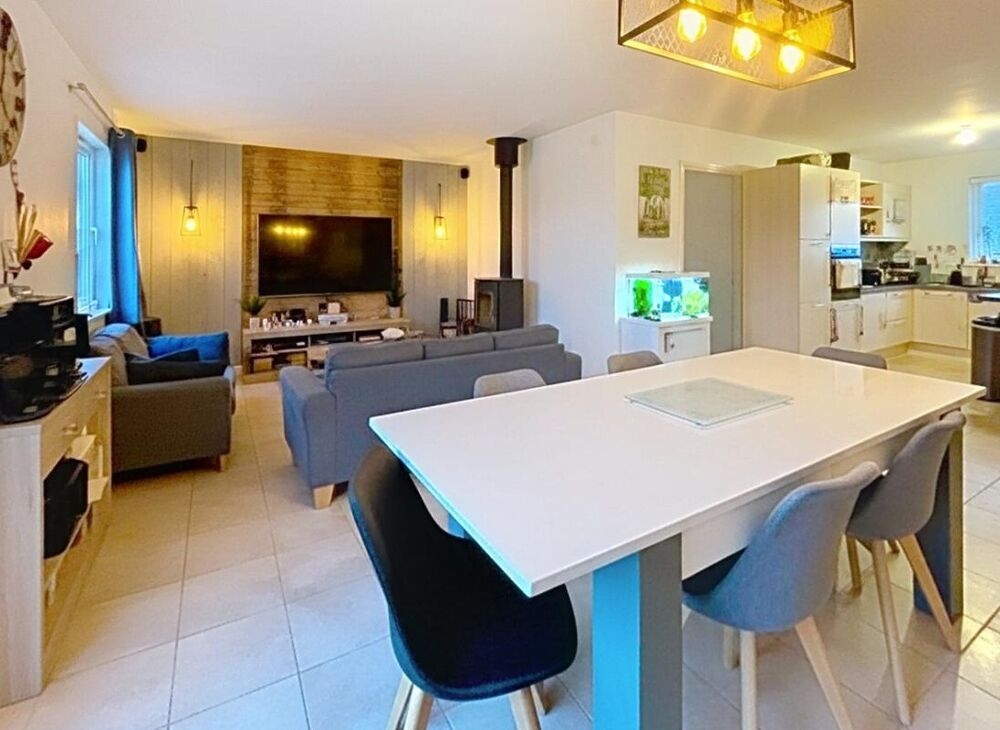 Vente Maison Maison à 5 minutes de GEMOZAC 5 pièces 118 m2  de plain pied avec grand garage Gemozac