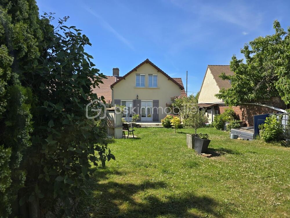 Vente Maison Maison familiale de 138m² - 4 chambres, jardin et garage - Tillé (60000) Beauvais