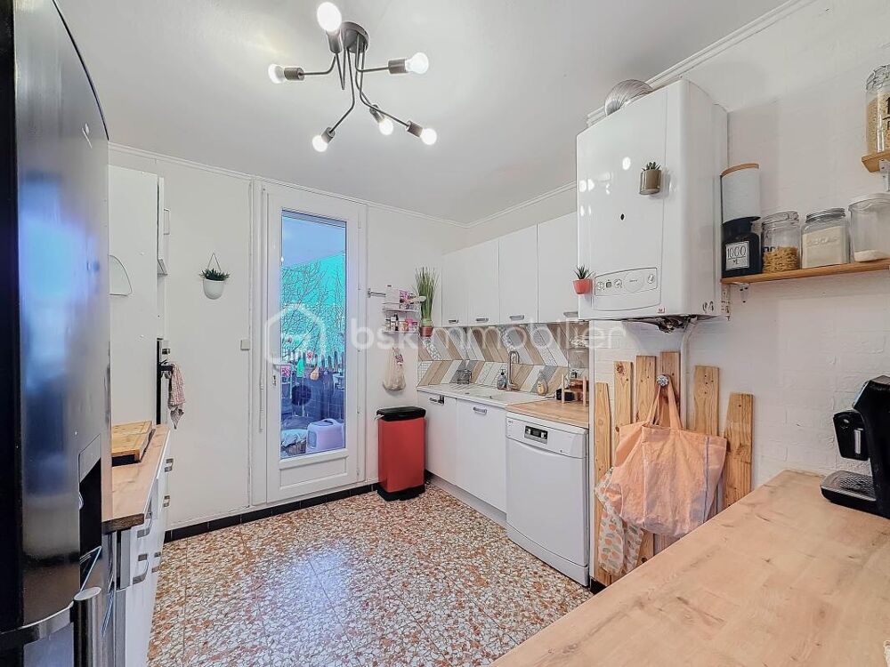 Vente Appartement APPARTEMENT T4 DE 78 M² AVEC TERRASSE, CAVE ET PARKING – MONTPELLIER Montpellier