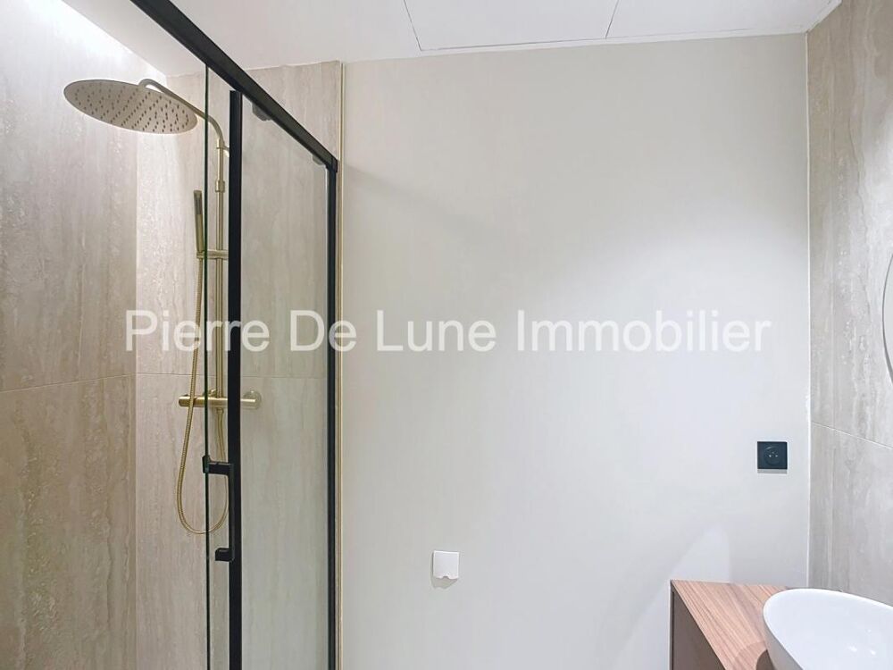 Vente Appartement LYON 4–T3 DE CHARME AU DERNIER ÉTAGE AVEC VUE SUR LA SAÔNE Lyon 1