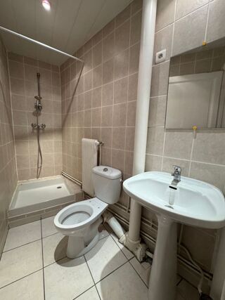  Appartement à louer 2 pièces 38 m²
