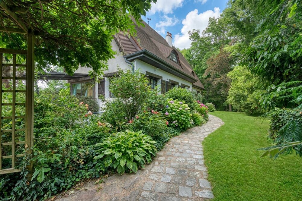 Vente Maison Maison à vendre 8 pièces Coeur de village VILLIERS SAINT FREDERIC Villiers saint frederic