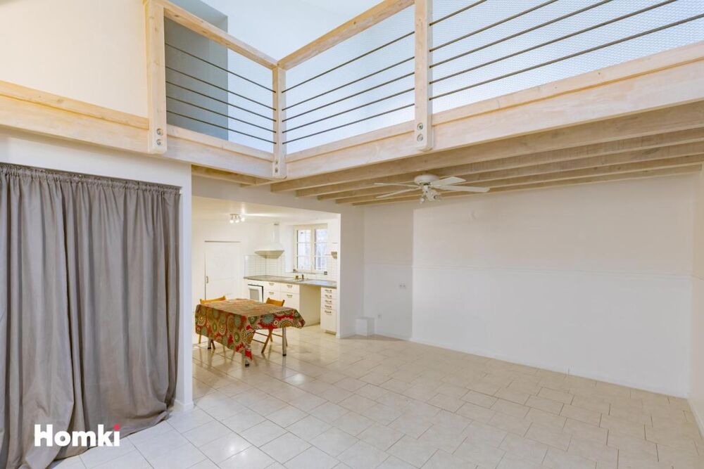 Maison de ville T6 de 113 m² à Vinassan 11110