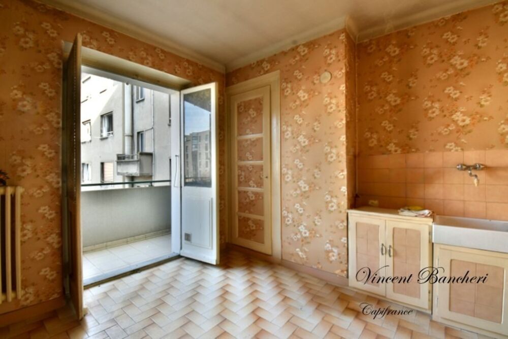 Vente Appartement ANNEMASSE CENTRE – T2 À RÉNOVER AVEC CHAMBRE DE BONNE ET DEUX CAVES Annemasse