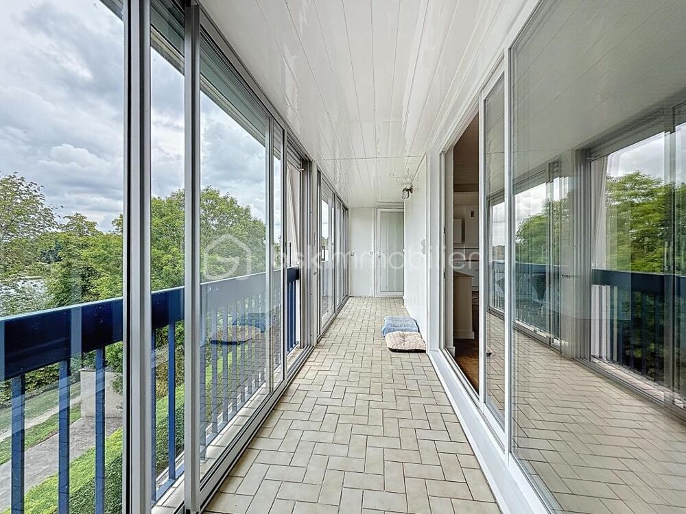 Vente Appartement Triel sur Seine  - Bel appartement lumineux de 4 pièces avec balcon, vue sur SEINE  avec cave et parking privé Triel sur seine