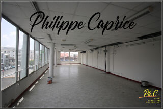  Immeuble à vendre 4 pièces 345 m²