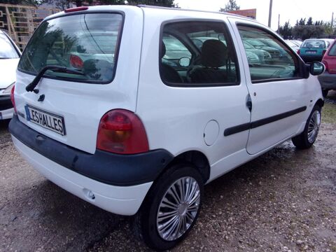 Twingo 1,2 16v 75cv PRIVILEGE Boite Auto 2002 occasion 13510 &Eacute;guilles