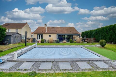   Maison plain-pied 6 pièces avec jardin et piscine Maison - 6 pièce(s) - 96 m²