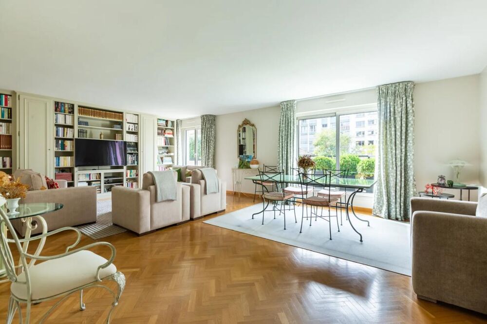 Appartement 5 pièces 138 m² · à Paris 16 · 138 m² · 2 599 000 €