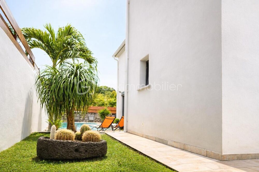 Villa contemporaine familiale avec Piscine & Jacuzzi