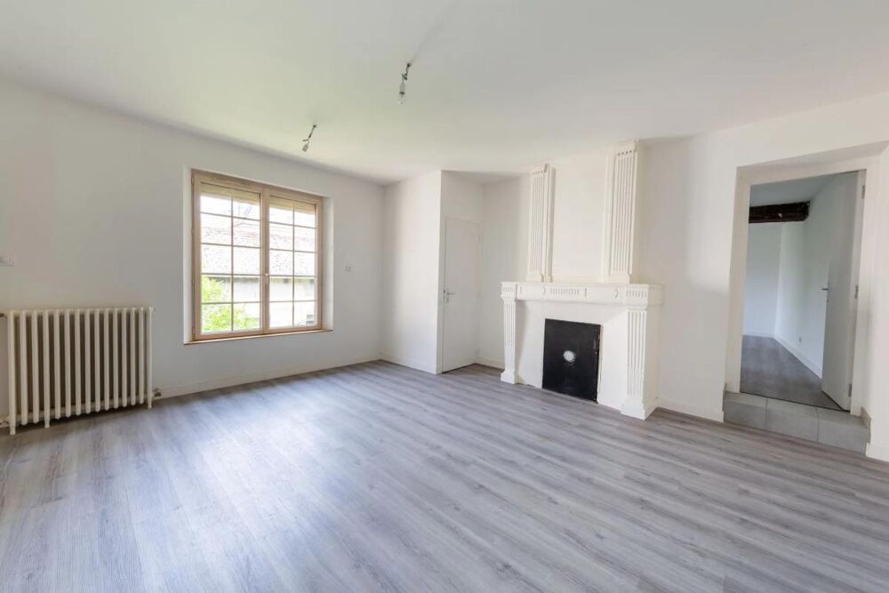 Vente Maison Immeuble de 10 pièces de 281 m² à Beaufort-en-Anjou Beaufort en anjou