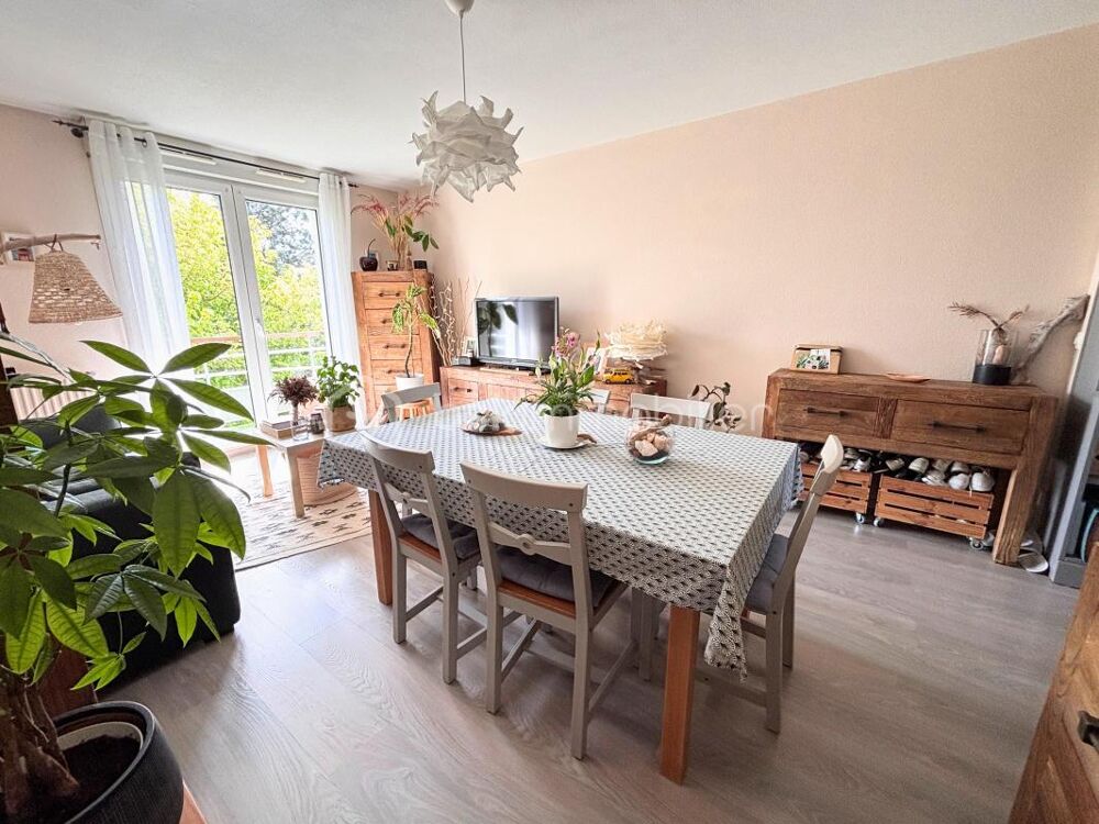 SOUS OFFRE // T3 traversant de 69 m² avec terrasse, balcon et parking  Hyper-centre de Bruges