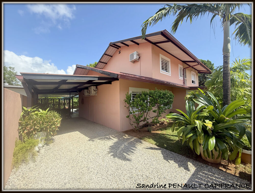 A VENDRE A KOUROU (GUYANE FRANCAISE) UNE SPLENDIDE MAISON T4 JUMELEE de 90 m² - TERRAIN DE 297 m² - AU PRIX DE 379 000 €