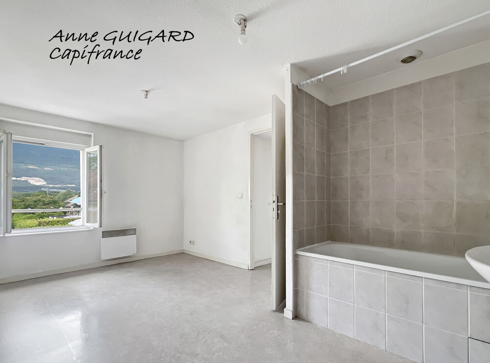 SERRIERES EN CHAUTAGNE (73) - 2 PIECES de 32m² exposé ouest avec parking, petite copropriété