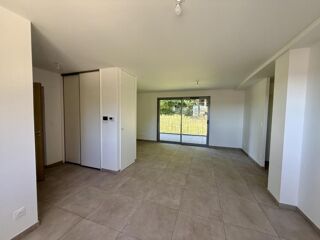  Appartement à louer 3 pièces 60 m²