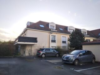  Parking / Garage à louer 12 m²