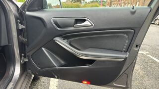 Classe GLA 2.1 200 CDI 136 7G-DCT Sensation 2018 occasion 76260 Saint Remy Boscrocourt