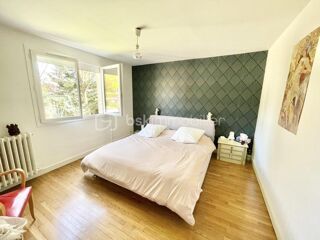  Immeuble  vendre 7 pices 167 m