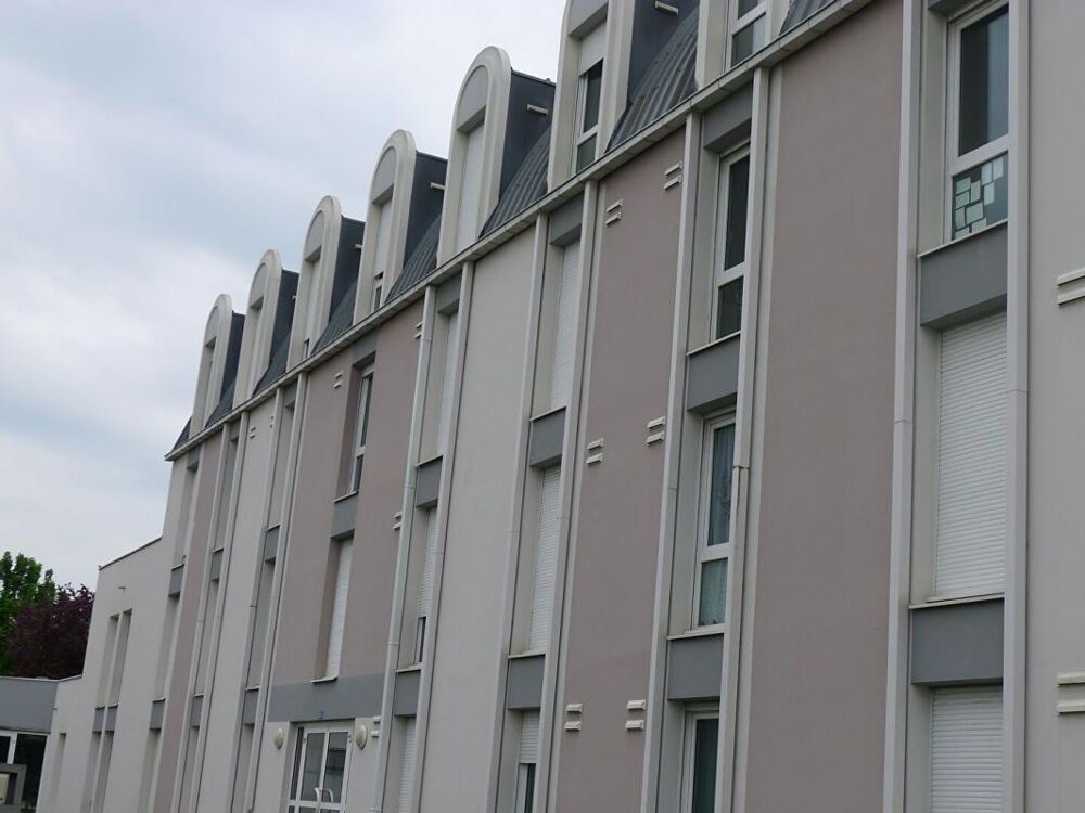 Location Appartement Facultés, Studio avec meubles mis à disposition et parking Dijon