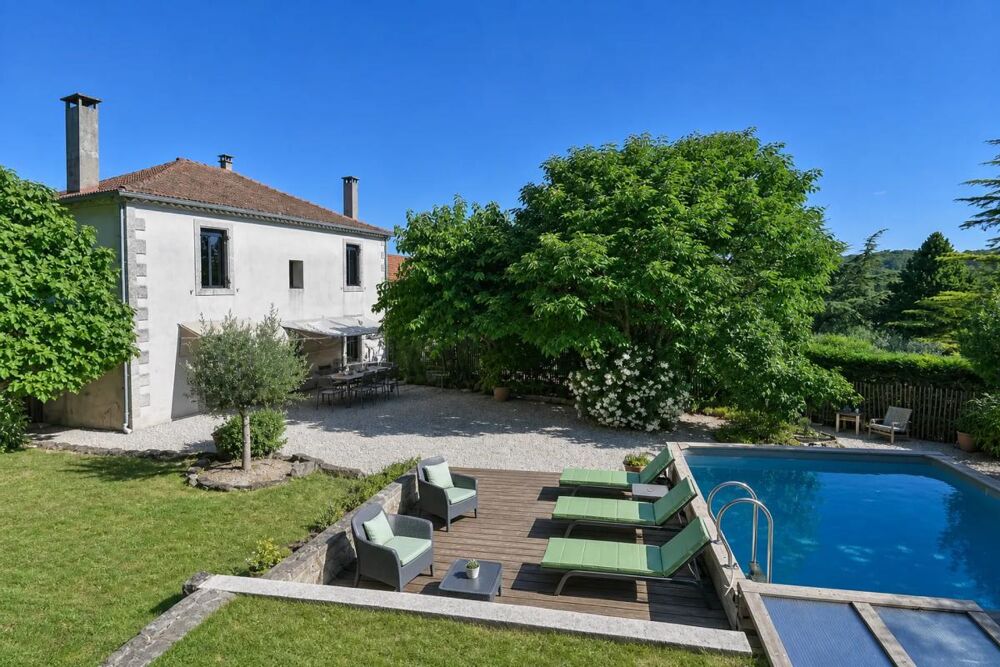 Maison de 7 pièces de 160 m² à Moussac