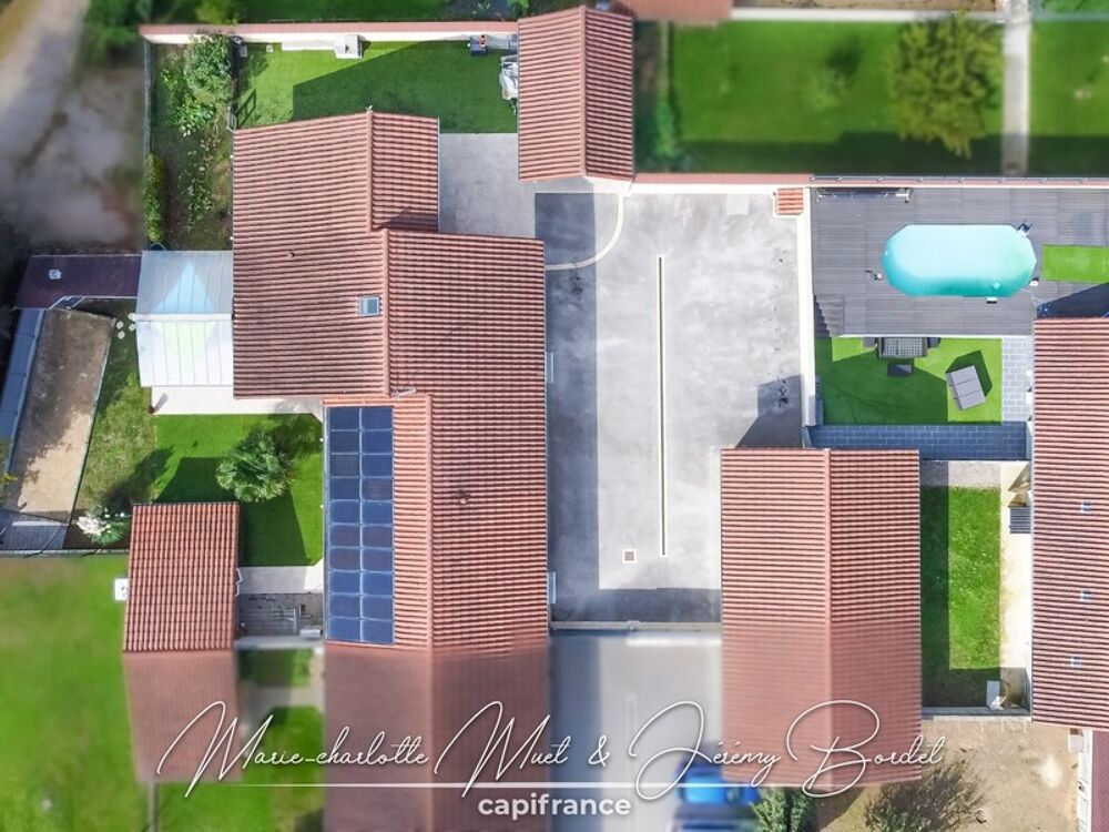Grande maison familiale avec logement indépendant, garages et dépendances