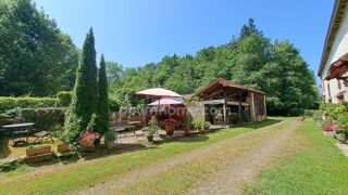  Maison � vendre 15 + pi�ces 495 m�