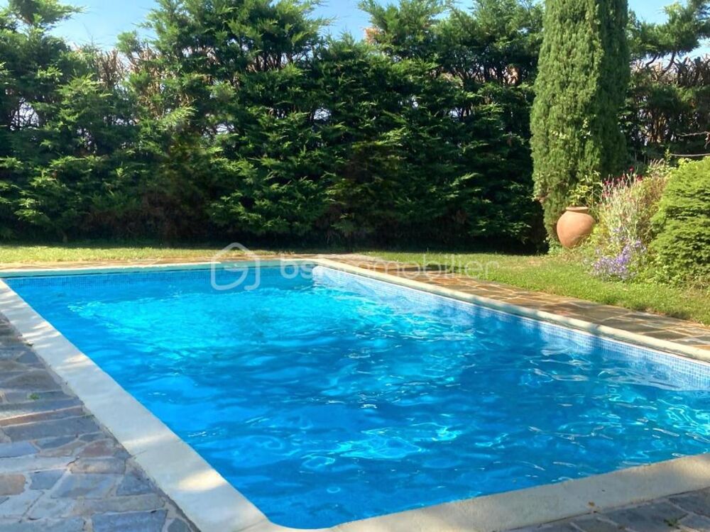 MAISON EN PIERRE_ 5 CHAMBRES_ PISCINE ET GARAGE !!!