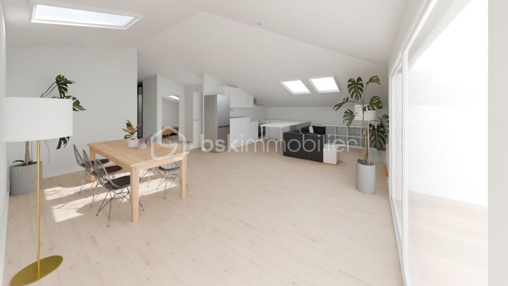 AUSSONNE, appartement T4 en dernier étage avec terrasse dans bâtisse de caractère