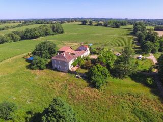  Propriété/château à vendre 15 + pièces 650 m²