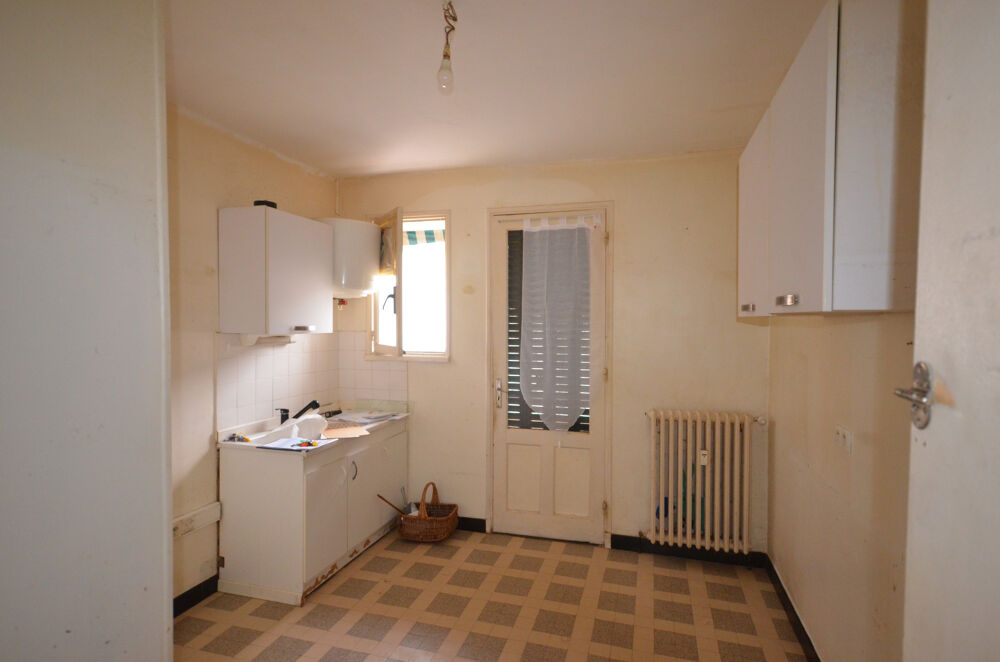 Appartement T4 de 96 m² avec beaux volumes  Quartier prisé proche centre-ville ALBERTVILLE (73)