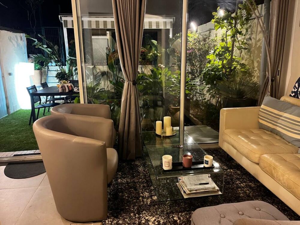 Vente Maison maison 2 chambres place de parking et cave Bandol