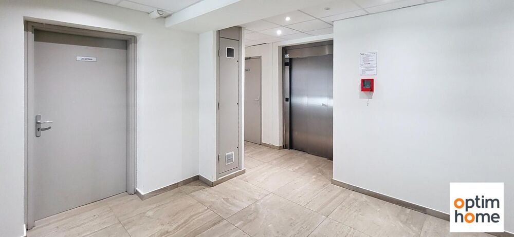 Vente Appartement APPARTEMENT PLAIN PIED 50M2 ENVIRON - TERRASSE - PLACE DE PARKING PRIVATIVE - VENDU MEUBLE Mont saint martin