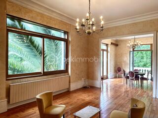  Propri�t�/ch�teau � vendre 12 pi�ces 298 m�
