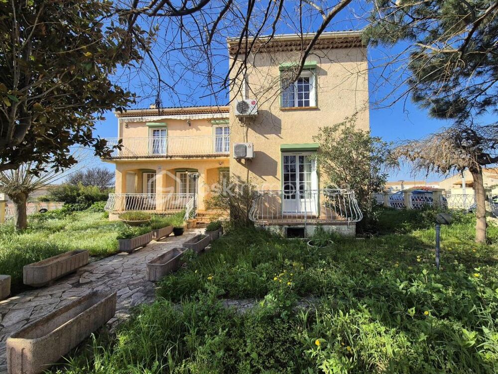 Maison traditionnelle de 162 m² avec garage